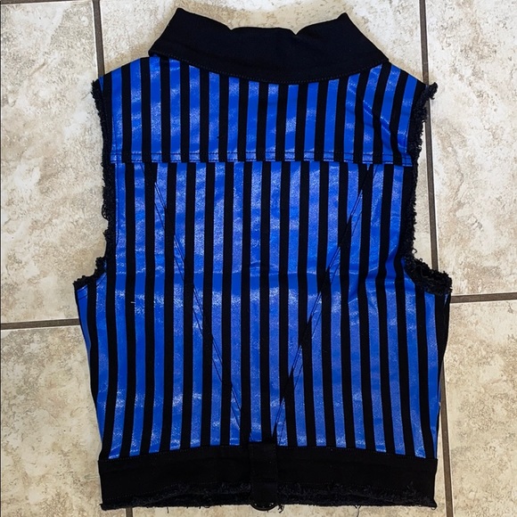 Black & Blue Striped Vest Brand New - Picture 5 of 7
